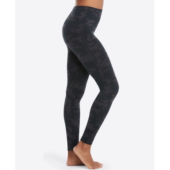 Spanx Look at Me Now Seamless High-Waisted Full Length Camo Leggings Sz S NEW - Picture 5 of 16
